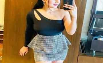 Low Rate Call Girls In Laxmi Nagar Metro Station Incalls Outcall Both Service Available photo